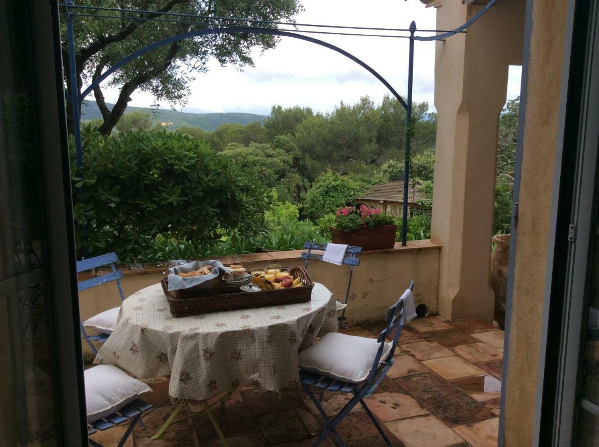 Le Mas Amore Bed and Breakfast Gassin Zewnętrze zdjęcie